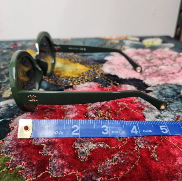 Chanel Green Sunglasses - Picture 6 of 10